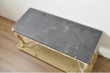 フランスアンティーク　ペイント　天板大理石　猫脚が優雅で可愛らしい彫刻入りのローテーブル(センターテーブル、サイドテーブル、リビングテーブル)(R-080869)