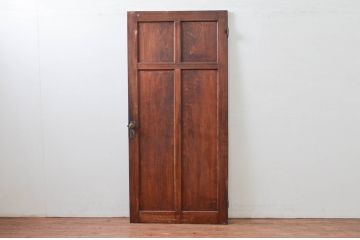 アンティーク建具　レトロな佇まいが魅力的なドア1枚(木製扉、板戸)(R-080873)