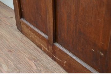 アンティーク建具　レトロな佇まいが魅力的なドア1枚(木製扉、板戸)(R-080873)
