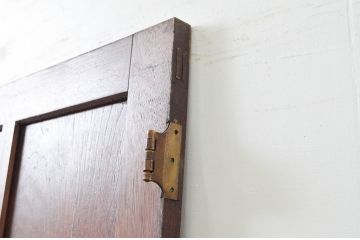 アンティーク建具　レトロな佇まいが魅力的なドア1枚(木製扉、板戸)(R-080873)