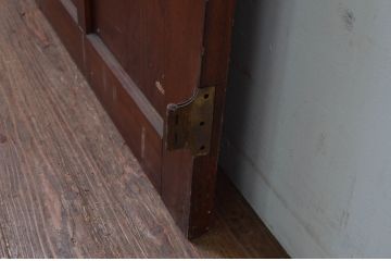 アンティーク建具　レトロな佇まいが魅力的なドア1枚(木製扉、板戸)(R-080874)