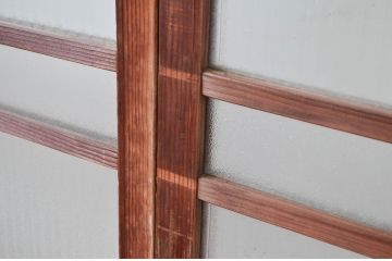 アンティーク建具　デザイングッド!!　レトロな空間作りにおすすめなガラス戸2枚セット(引き戸)(R-080883)