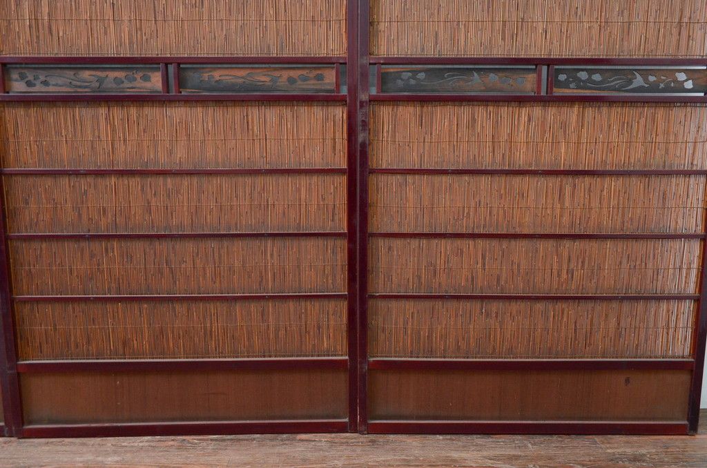 アンティーク建具 漆塗り框 黒柿透かし彫り入りの高級な夏戸4枚セット(引き戸、簾戸、簀戸、葭戸、夏障子、御簾戸、すど)(R-080886)