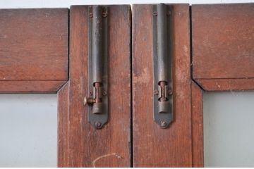 アンティーク建具　レトロな雰囲気漂う両開きドア1対2セット(ガラス扉、玄関扉)(R-080895)