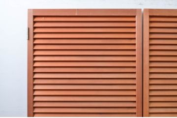 ビンテージ建具　シンプルなデザインが取り入れやすいルーバー扉1対2枚セット(雨戸、木製、ヴィンテージ)(R-080896)