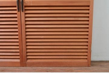 ビンテージ建具　シンプルなデザインが取り入れやすいルーバー扉1対2枚セット(雨戸、木製、ヴィンテージ)(R-080896)