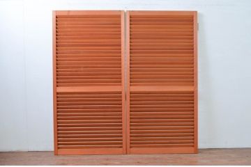 ビンテージ建具　シンプルなデザインが取り入れやすいルーバー扉1対2枚セット(雨戸、木製、ヴィンテージ)(R-080896)
