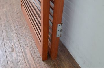 ビンテージ建具　シンプルなデザインが取り入れやすいルーバー扉1対2枚セット(雨戸、木製、ヴィンテージ)(R-080896)