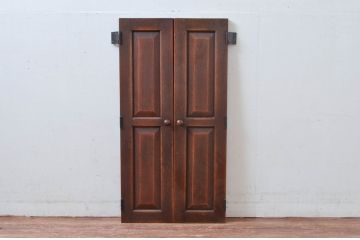 中古　美品　特注　飛騨産業　キツツキ　PROVINCIAL(プロヴィンシャル・プロビンシャル)　落ち着きのある色合いが魅力の小扉1対2枚セット(窓、木製扉、建具、両開き戸)(R-080903)