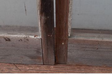 アンティーク建具　木の風合いが味わい深いシンプルなガラス戸4枚セット(引き戸)(R-080909)