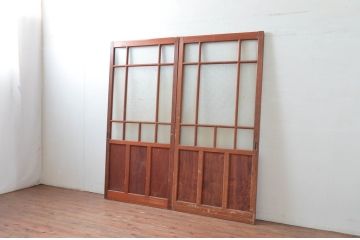 アンティーク建具　大正ロマン　温かみのある木味が魅力のガラス戸2枚セット(引き戸)(R-080911)