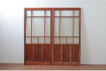 アンティーク建具　大正ロマン　温かみのある木味が魅力のガラス戸2枚セット(引き戸)(R-080911)
