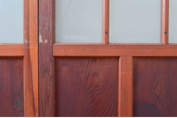 アンティーク建具　大正ロマン　温かみのある木味が魅力のガラス戸2枚セット(引き戸)(R-080911)