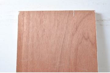 中古　特注　オーダー製作　ペイント仕上げ限定　シンプルなデザインが取り入れやすいミラー(姿見、壁掛け鏡、ウォールミラー)(R-080913)