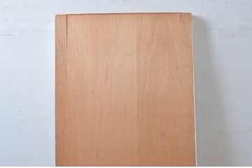 中古　特注　オーダー製作　ペイント仕上げ限定　シンプルなデザインが取り入れやすいミラー(姿見、壁掛け鏡、ウォールミラー)(R-080915)