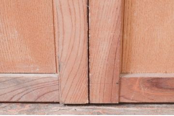 アンティーク建具　欅(ケヤキ)材　タモ材　経年を感じさせる木味が魅力の板戸窓2枚セット(引き戸)(R-080929)