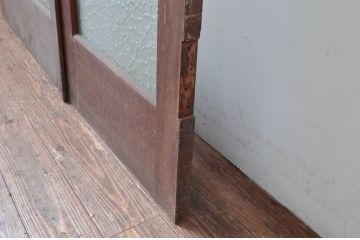 アンティーク建具　レトロな雰囲気漂う親子ドア1対2枚セット (両開きドア、ガラス扉、玄関ドア)(R-080939)