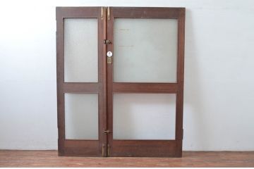アンティーク建具　レトロな雰囲気漂う親子ドア1対2枚セット (両開きドア、ガラス扉、玄関ドア)(R-080939)