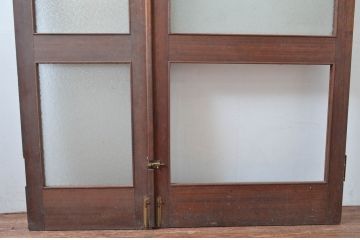 アンティーク建具　レトロな雰囲気漂う親子ドア1対2枚セット (両開きドア、ガラス扉、玄関ドア)(R-080939)