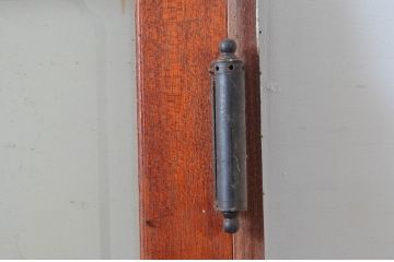 アンティーク建具　レトロな雰囲気を醸し出すガラス扉1枚(木製扉、ドア)(R-080940)