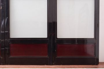 アンティーク建具　北陸産　漆塗り　お部屋のアクセントになるガラス帯戸4枚セット(引き戸)(R-080947)