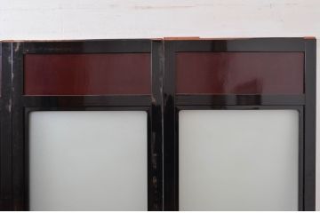 アンティーク建具　北陸産　漆塗り　お部屋のアクセントになるガラス帯戸4枚セット(引き戸)(R-080947)