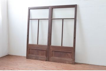 アンティーク建具　作りが良く背の高いガラス戸2枚セット(引き戸)(R-080960)
