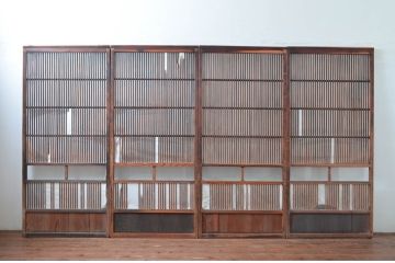 アンティーク建具　どこか懐かしい雰囲気を感じる格子戸4枚セット(引き戸)(R-080962)