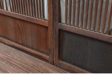アンティーク建具　どこか懐かしい雰囲気を感じる格子戸4枚セット(引き戸)(R-080962)