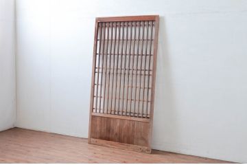 アンティーク建具　落ち着いた和の空間を演出する格子蔵戸1枚(引き戸、玄関戸、格子戸)(R-080964)