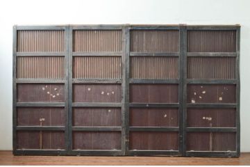アンティーク建具　激レア　希少!!!　和の情緒感じる古い木味の格子蔵戸4枚セット(格子戸、引き戸、玄関戸)(R-080965)