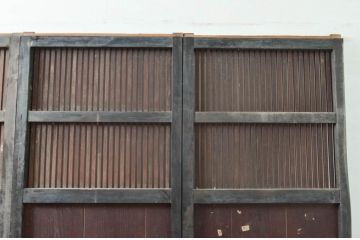 アンティーク建具　激レア　希少!!!　和の情緒感じる古い木味の格子蔵戸4枚セット(格子戸、引き戸、玄関戸)(R-080965)