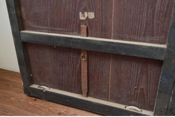 アンティーク建具　激レア　希少!!!　和の情緒感じる古い木味の格子蔵戸4枚セット(格子戸、引き戸、玄関戸)(R-080965)