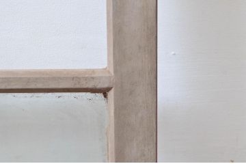 アンティーク建具　ペイント仕上げ限定　腰板のデザインとシャビーな雰囲気が素敵なガラス扉1枚(木製扉、ドア)(R-080966)