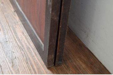 アンティーク建具　大正期　漆塗り　模様入りのガラスが魅力的な幅広ガラス帯戸2枚セット(引き戸)(R-080969)
