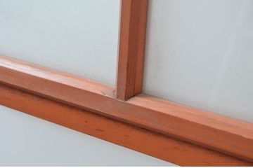 アンティーク建具　お部屋に光をたっぷりと取り込めるレトロなガラス戸1枚(引き戸)(R-080971)