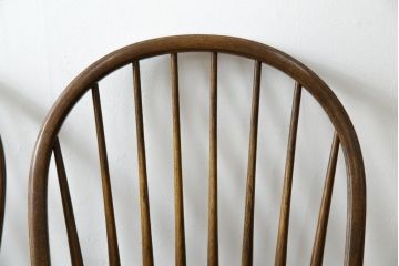 中古　柏木工　ゆったりとした座り心地が魅力的なウィンザーチェア2脚セット(ウインザーチェア、かしわ木工、KASHIWA、ダイニングチェア、板座チェア、椅子、イス)(R-080972)