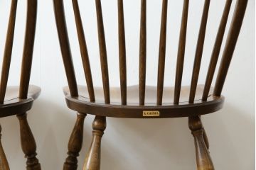 中古　柏木工　ゆったりとした座り心地が魅力的なウィンザーチェア2脚セット(ウインザーチェア、かしわ木工、KASHIWA、ダイニングチェア、板座チェア、椅子、イス)(R-080972)