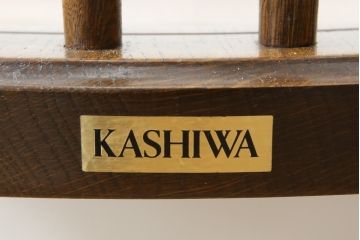 中古　柏木工　ゆったりとした座り心地が魅力的なウィンザーチェア2脚セット(ウインザーチェア、かしわ木工、KASHIWA、ダイニングチェア、板座チェア、椅子、イス)(R-080972)