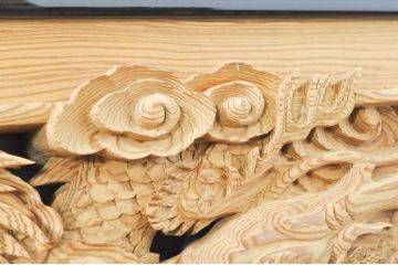 ビンテージ建具　杉(スギ)材　躍動感ある龍(竜)が見事な両面彫刻欄間(明かり取り、明り取り、ヴィンテージ)(R-080973)