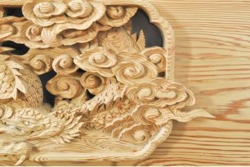 ビンテージ建具　杉(スギ)材　躍動感ある龍(竜)が見事な両面彫刻欄間(明かり取り、明り取り、ヴィンテージ)(R-080973)