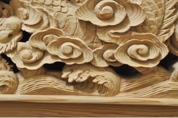 ビンテージ建具　杉(スギ)材　躍動感ある龍(竜)が見事な両面彫刻欄間(明かり取り、明り取り、ヴィンテージ)(R-080973)
