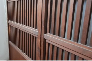 アンティーク建具　上質な和の空間を演出する無双戸4枚セット(無双帯戸、引き戸、格子戸、板戸、帯戸)(R-080974)