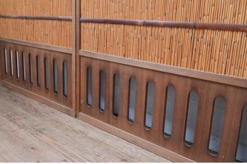 アンティーク建具　上手物!!　腰板無双付き!透かし彫りの桐紋が上品な夏戸4枚セット(引き戸、簾戸、簀戸、葭戸、すど、夏障子)(R-080976)