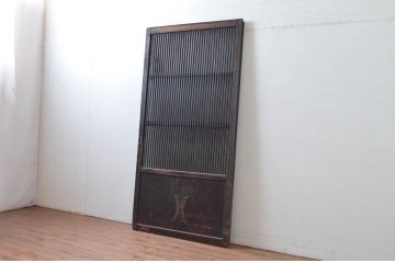 アンティーク建具　総栗材　サイズが良いね!和モダンなデザインで取り入れやすい格子蔵戸1枚(引き戸、格子戸、玄関戸)(R-080985)