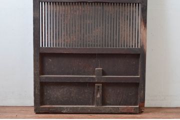 アンティーク建具　総栗材　サイズが良いね!和モダンなデザインで取り入れやすい格子蔵戸1枚(引き戸、格子戸、玄関戸)(R-080985)