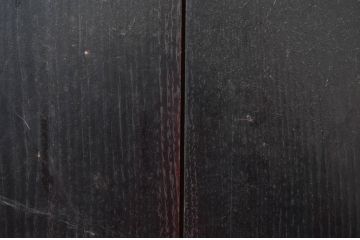 アンティーク建具　総栗材　長い時を経て刻まれた味わいが魅力の蔵戸1枚(玄関戸、引き戸)(R-080986)