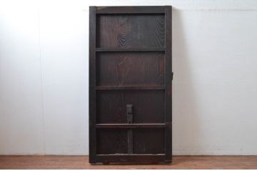 アンティーク建具　総欅(ケヤキ)材　古い木味や金具が時代の流れを感じる蔵戸1枚(引き戸、玄関戸)(R-080987)
