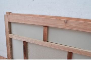 アンティーク建具　大正ロマンなデザインが魅力的な木味感じる窓2枚セット(ガラス戸、引き戸)(R-080989)