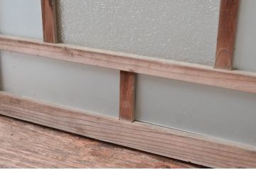 アンティーク建具　大正ロマンなデザインが魅力的な木味感じる窓2枚セット(ガラス戸、引き戸)(R-080989)